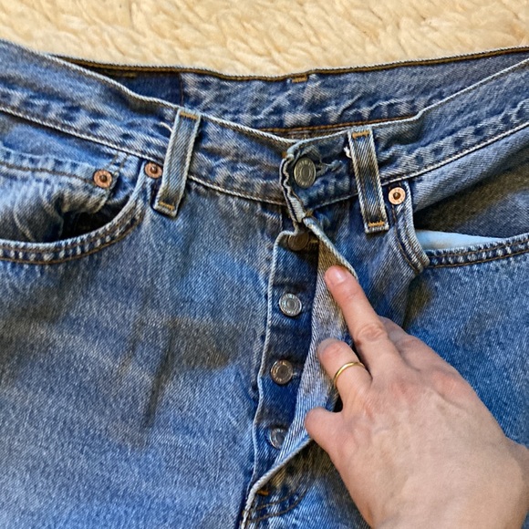 True Vintage Levi’s 501 - Picture 8 of 17